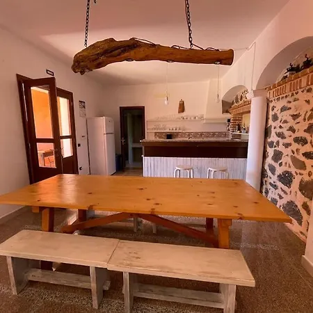 Pedduzza Nel Golfo Di Villa